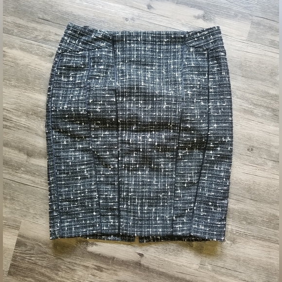 Insight Tweed Pencil Skirt - Picture 2 of 6